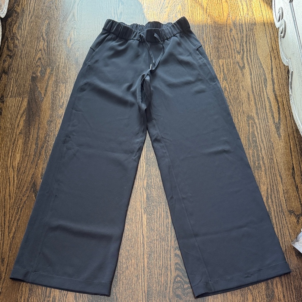 Lululemon trouser pant black 4 xs wide leg